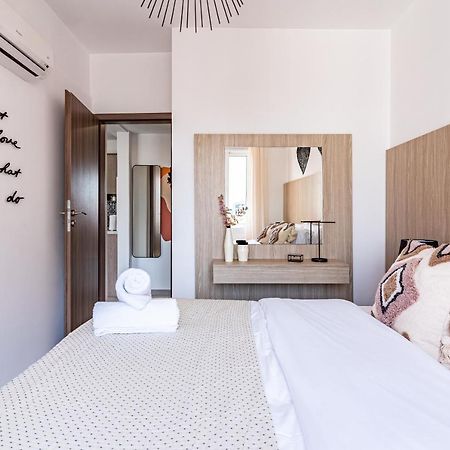 Made With Love 1-Br Apt By Finikoudes Beach Larnaca Esterno foto