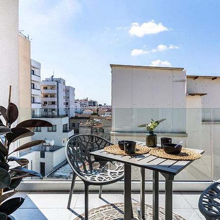 Made With Love 1-Br Apt By Finikoudes Beach Larnaca Esterno foto