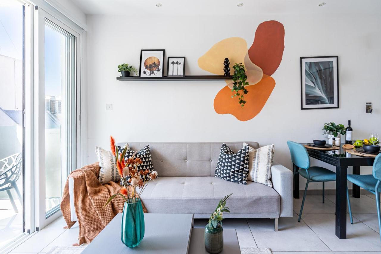 Made With Love 1-Br Apt By Finikoudes Beach Larnaca Esterno foto